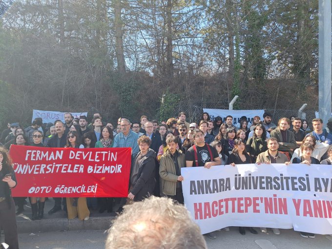 CHP’li Konuralp’ten Hacettepe öğrencilerine destek