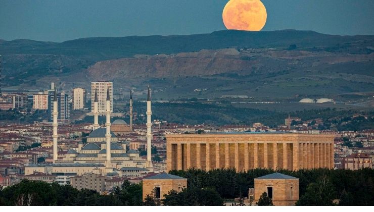 Ankara 2027 Avrupa Demokrasi Başkenti İçin Finalde