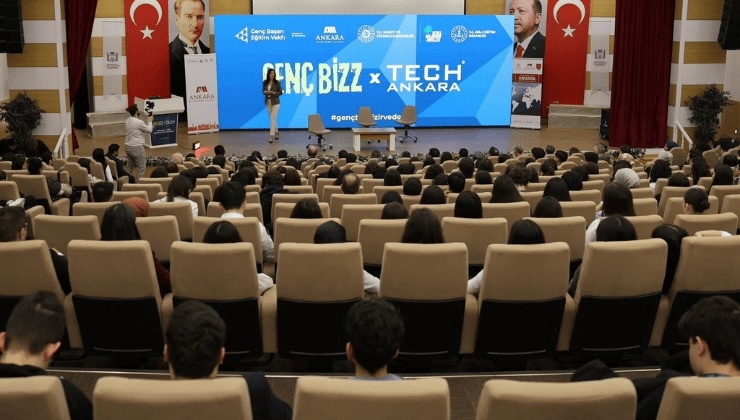Ankara’da Lise Öğrencileri Girişimcilik Zirvesinde Buluştu